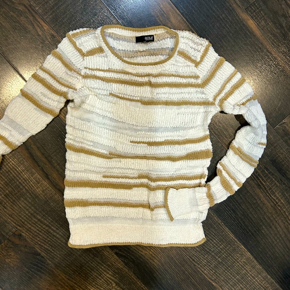 Size small sweater Ana brand